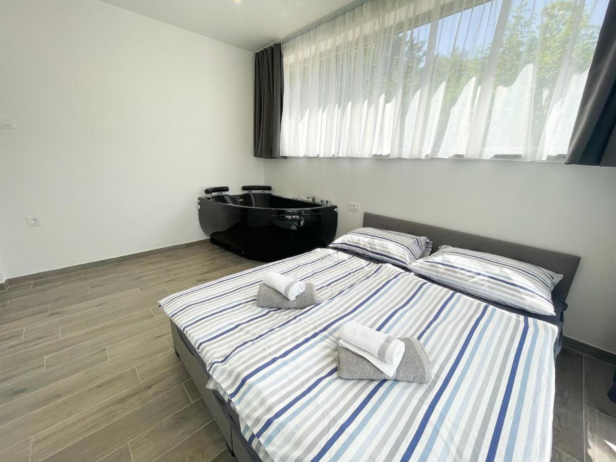 Villa Linda Crikvenica Eksteriør billede