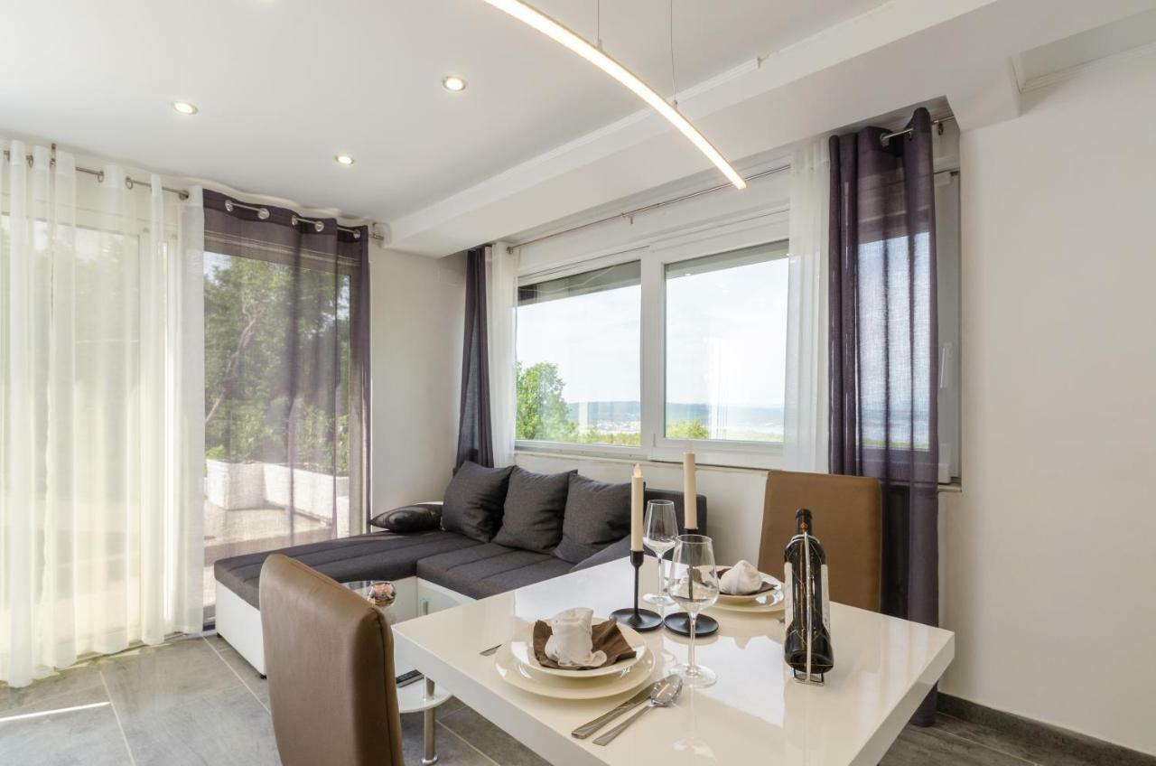 Villa Linda Crikvenica Eksteriør billede